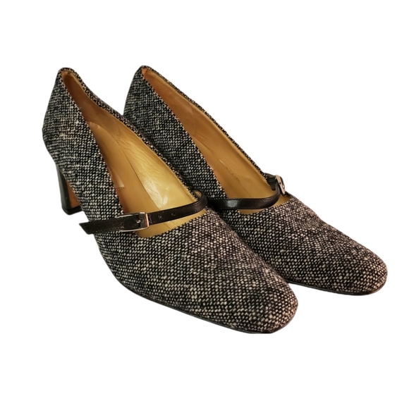 Tweed Vintage Talbots Office Heels with Buckled Leather Band - Picture 2 of 15